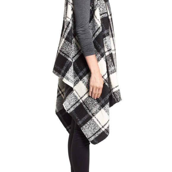 Plaid Vest/Shawl - Picture 2 of 3